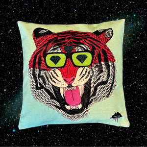 クッションカバー  Gino the Majestic Tiger